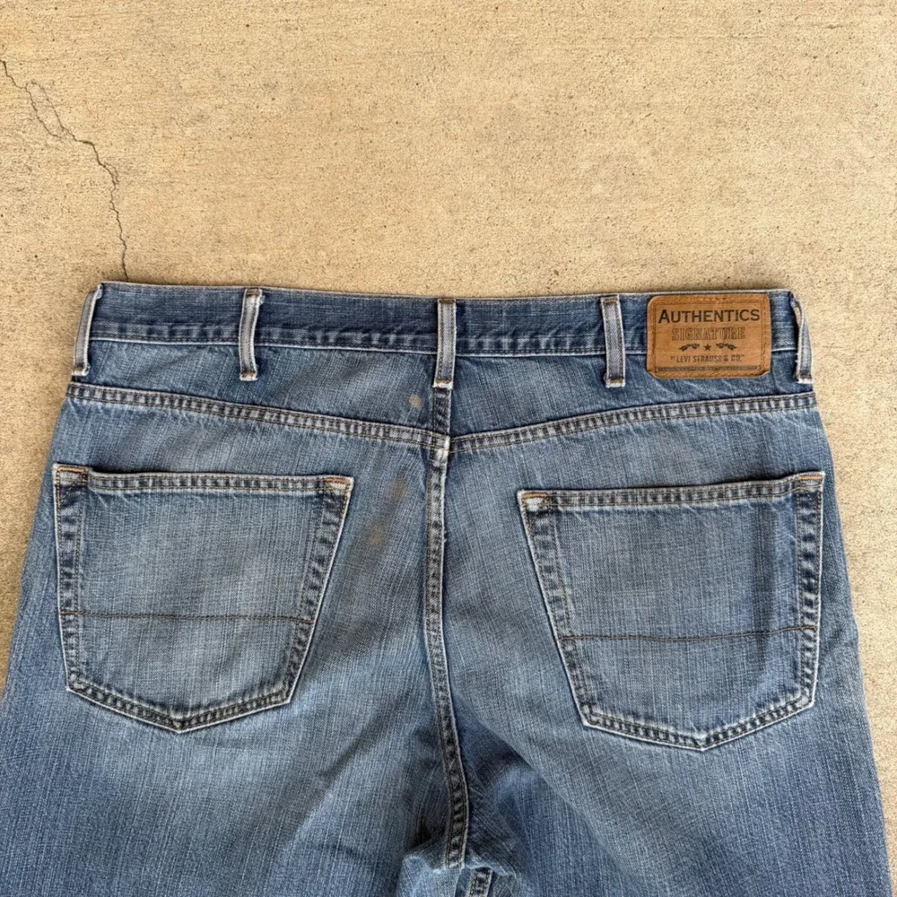 Vintage Y2K Signature by Levi Strauss Authentics Mens Relaxed Fit Jeans 36x29